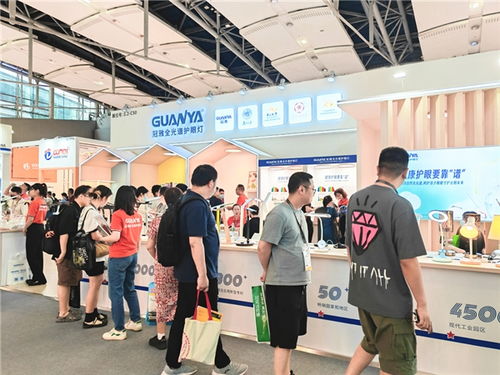 直击光亚展∣冠雅展位成焦点，国内外客商共赞产品魅力